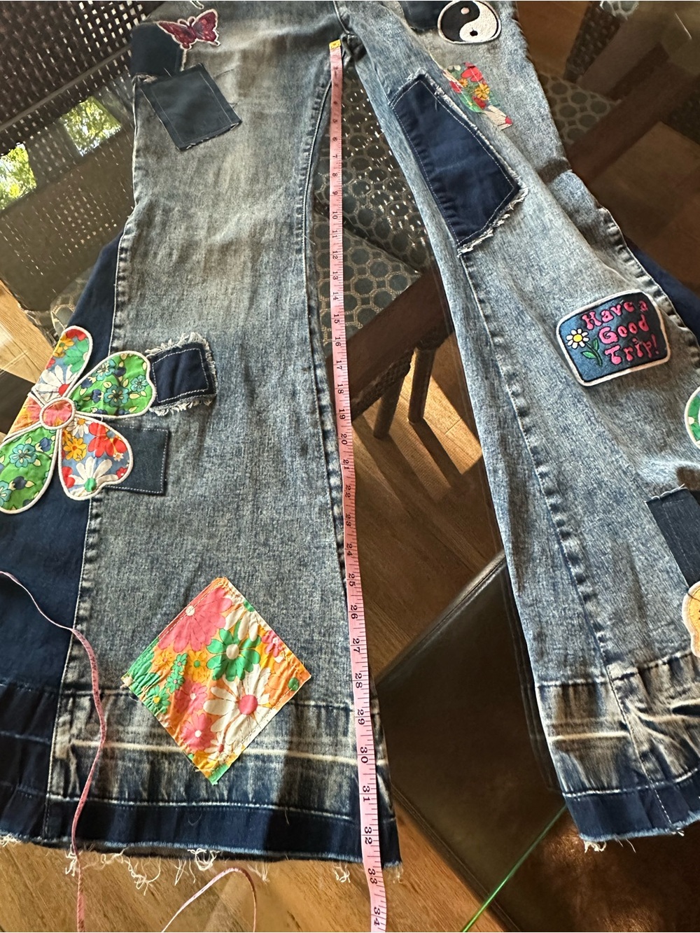 Dolls Kill Black-Grey Patchwork Flare Jeans with Colorful Appliqués NWT size XL - Picture 10 of 12